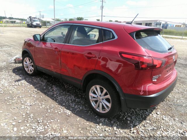 JN1BJ1CR9JW207493 Nissan Rogue Sport S