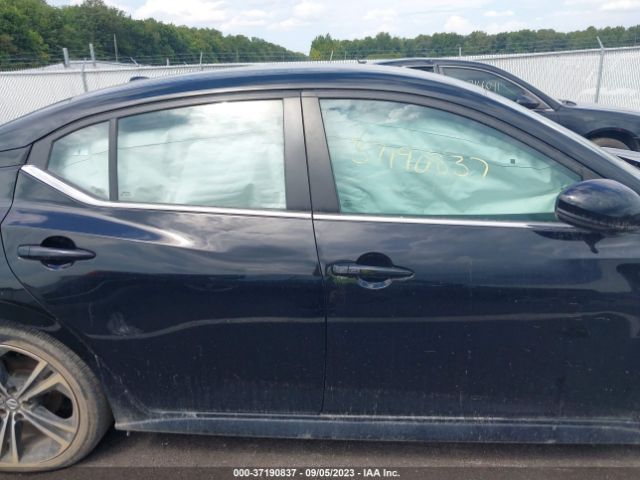 3N1AB8DV0MY215637 Nissan SENTRA SR