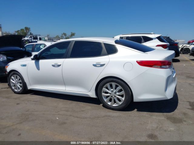 KNAGT4LE6H5011293 KIA Optima Hybrid Base