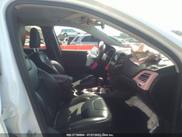 1C4PJMLB0KD399083 Jeep Cherokee Latitude Plus