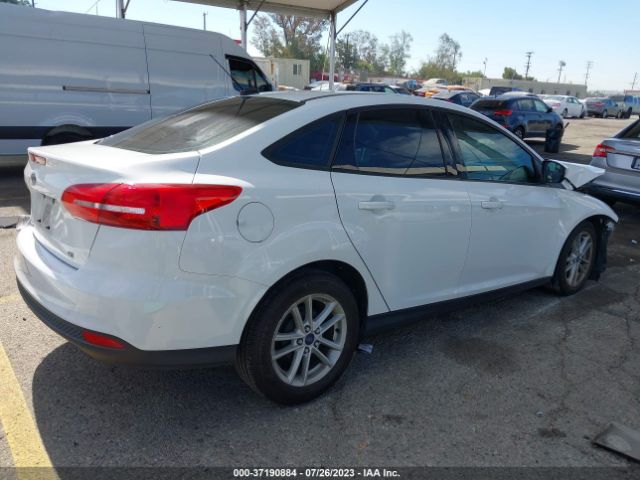 1FADP3F21JL212774 Ford FOCUS SE