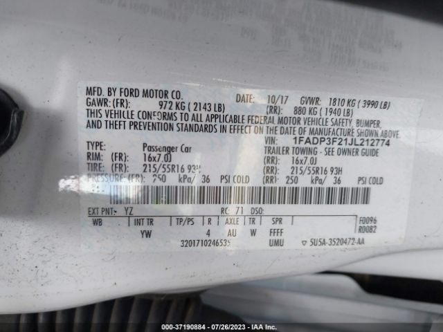 1FADP3F21JL212774 Ford FOCUS SE