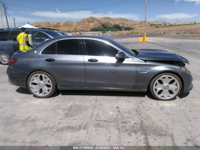 55SWF4JB9JU238012 Mercedes-Benz C 300
