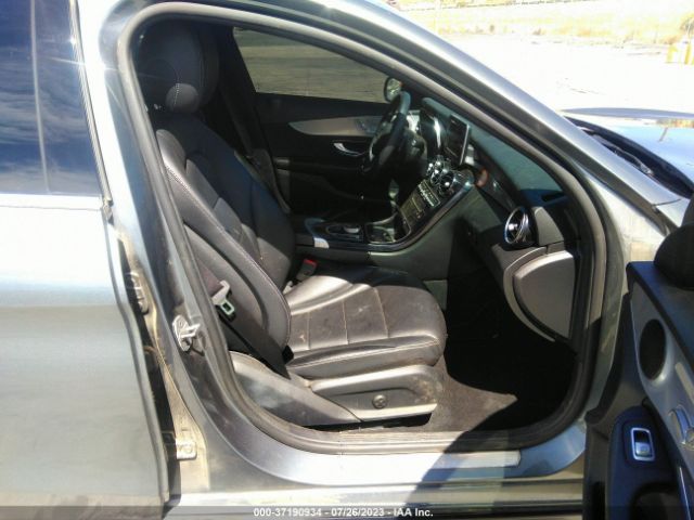 55SWF4JB9JU238012 Mercedes-Benz C 300