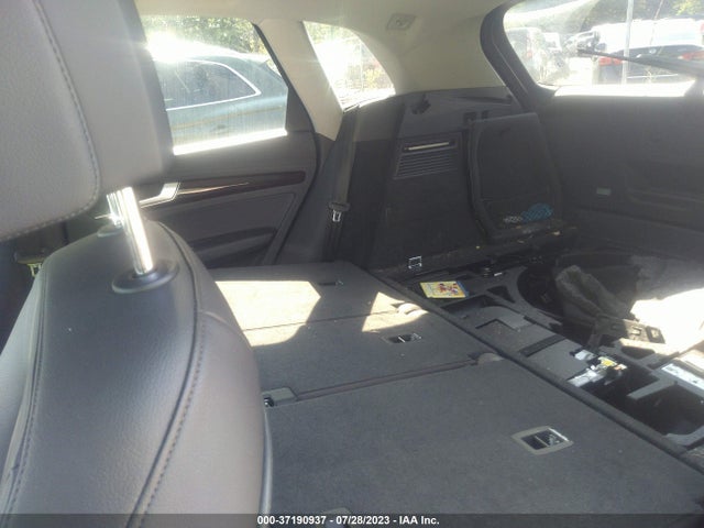 WA1BNAFY2J2200374 Audi Q5 Premium Plus