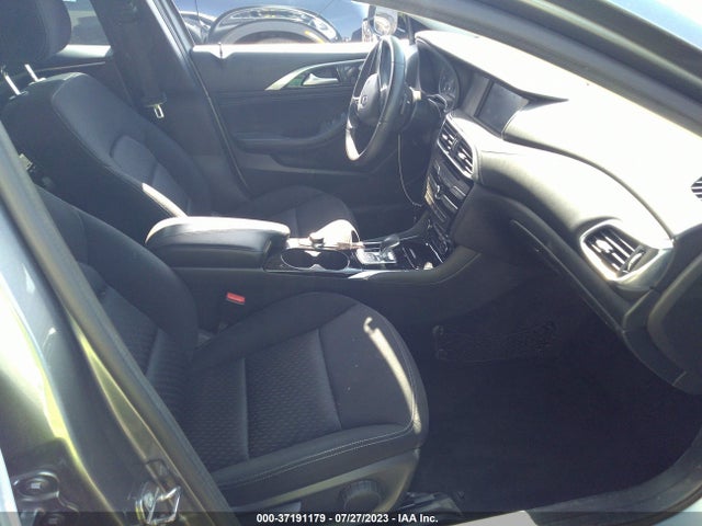 2019 Infiniti QX30, VIN: SJKCH5CP8KA009227