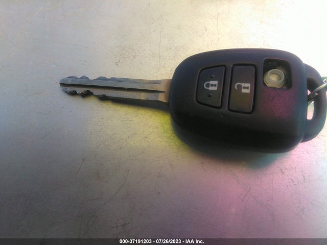 Toyota Prius C One/three/two/four 2014 JTDKDTB37E1061059 Image 3