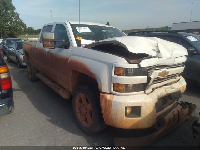 2016 1GC1KVE81GF224802 main image