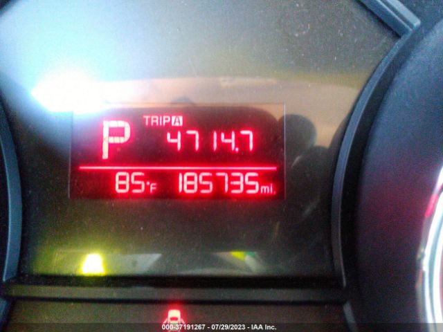 KNDMB5C17G6089277 KIA SEDONA LX