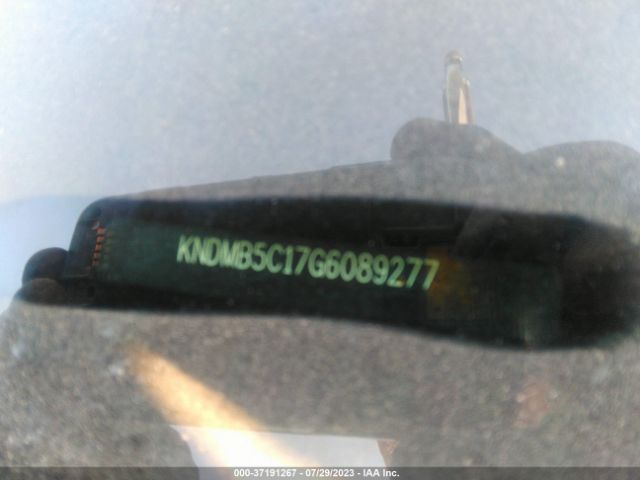 KNDMB5C17G6089277 KIA SEDONA LX