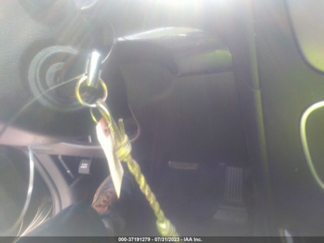 5XYKT3A64EG542787 KIA SORENTO LX