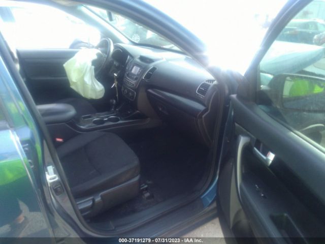5XYKT3A64EG542787 KIA SORENTO LX