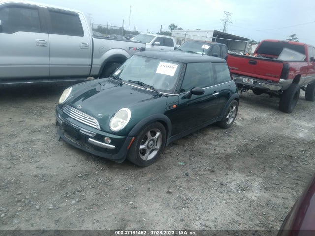 2004 MINI COOPER HARDTOP VIN: WMWRC33494TC54325