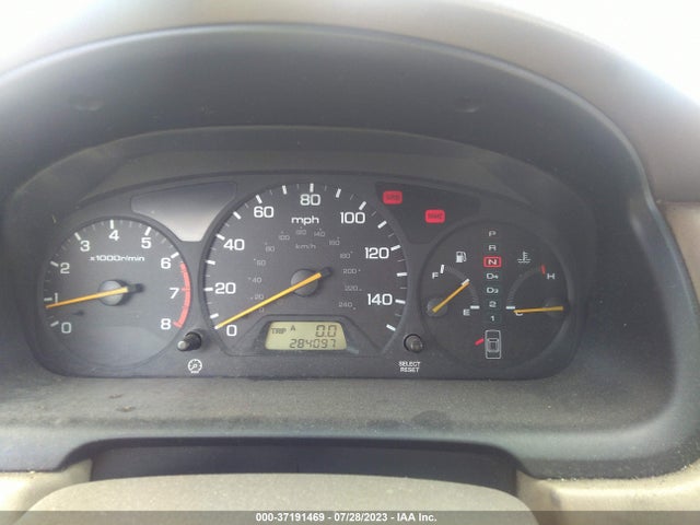 1999 HONDA ACCORD SDN LX VIN: JHMCG6652XC001835