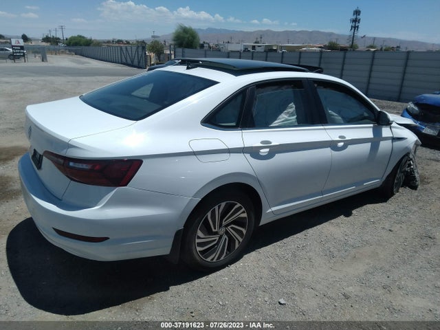 3VWE57BU0MM078598 Volkswagen JETTA SEL