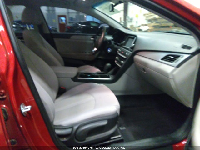 Hyundai SONATA SE 2019 5NPE24AF7KH794172 Image 5