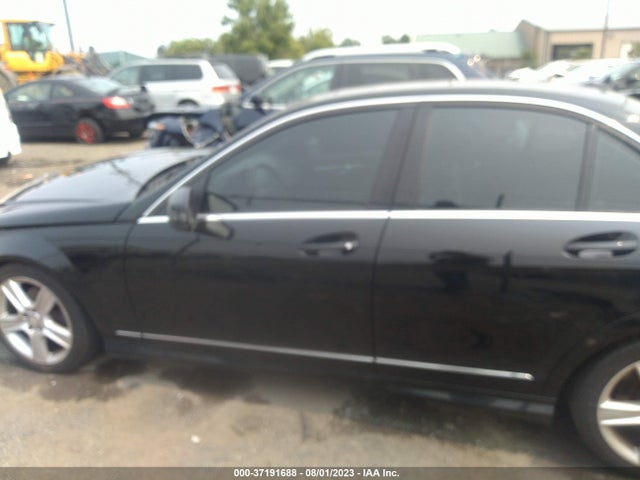 2011 MERCEDES-BENZ C 300 SPORT 4MATIC/LUXURY 4MATIC VIN: WDDGF8BB5BA501544