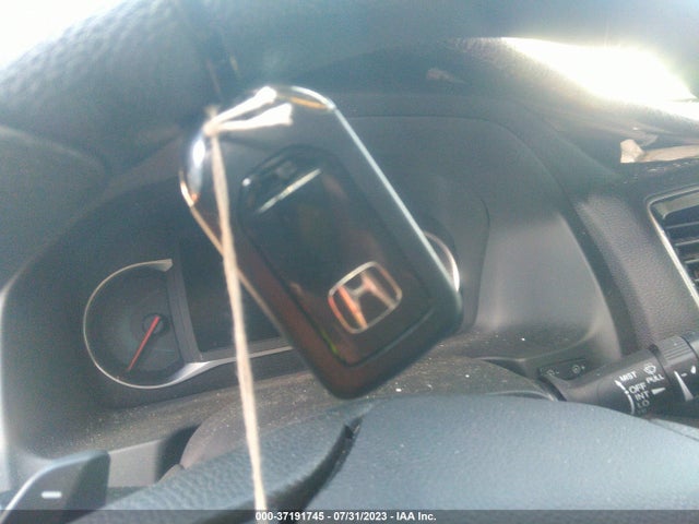 2021 HONDA PASSPORT SPORT VIN: 5FNYF8H25MB033072