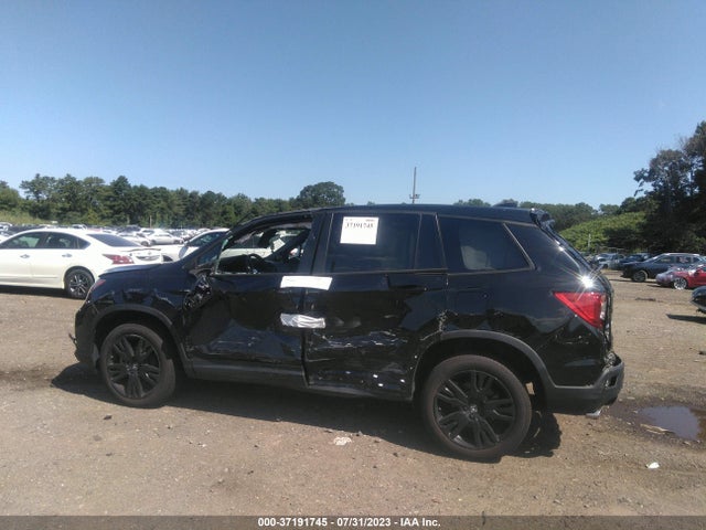 2021 HONDA PASSPORT SPORT VIN: 5FNYF8H25MB033072