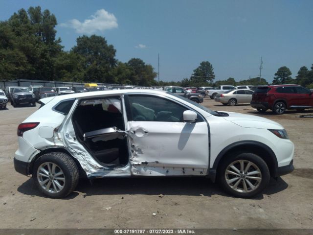 JN1BJ1CP4KW242412 Nissan Rogue Sport S