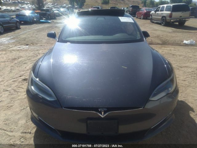 5YJSA1E28JF258131 Tesla Model S 75d/100d/p100d