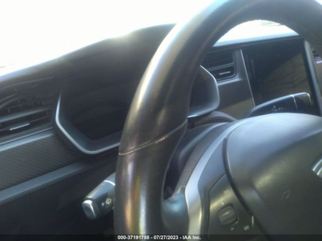 5YJSA1E28JF258131 Tesla Model S 75d/100d/p100d