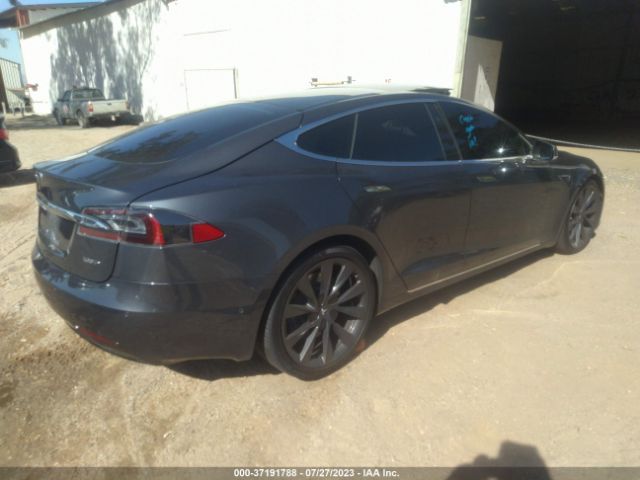 5YJSA1E28JF258131 Tesla Model S 75d/100d/p100d