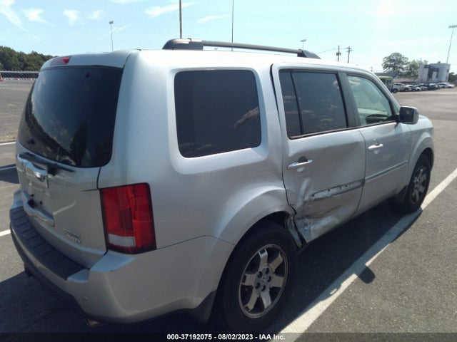 2011 HONDA PILOT TOURING VIN: 5FNYF4H91BB012111