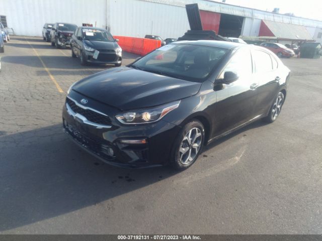 3KPF24AD8ME268725 KIA Forte Lxs