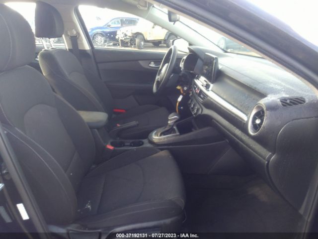 3KPF24AD8ME268725 KIA Forte Lxs