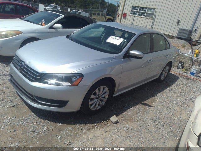 1VWAT7A33FC040705 Volkswagen Passat 1.8t Wolfsburg Ed