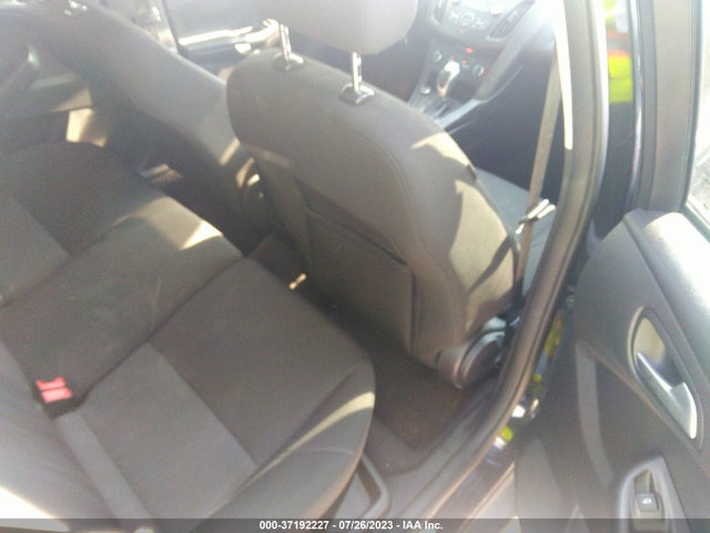 Ford FOCUS SE 2015 1FADP3K25FL278130 Image 9