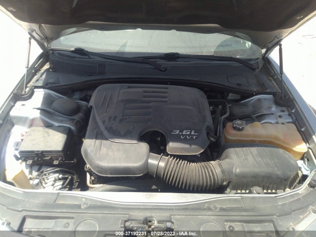 2C3CCAEG8GH167412 Chrysler 300 300c