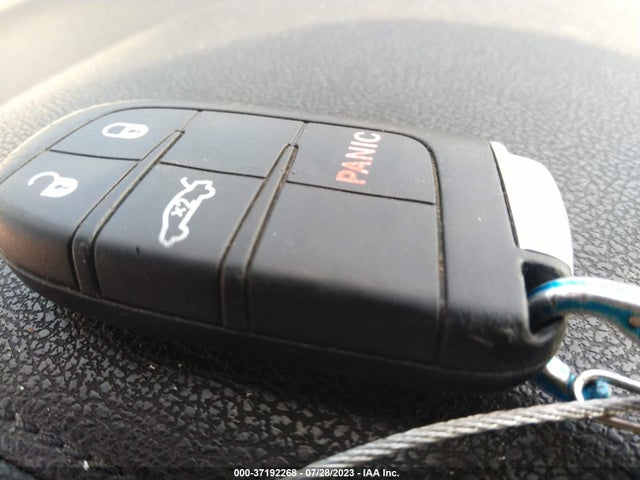 2C3CCAAG4JH265074 Chrysler 300 Touring