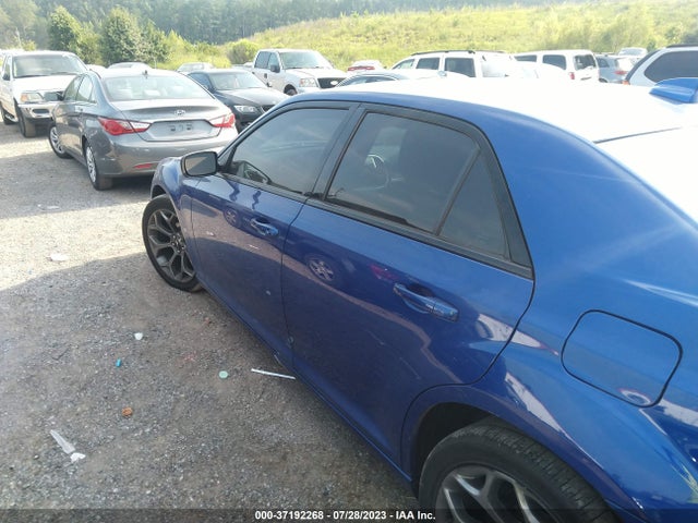 2C3CCAAG4JH265074 Chrysler 300 Touring