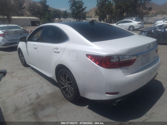 JTHBK1GG5G2246261 Lexus ES 350