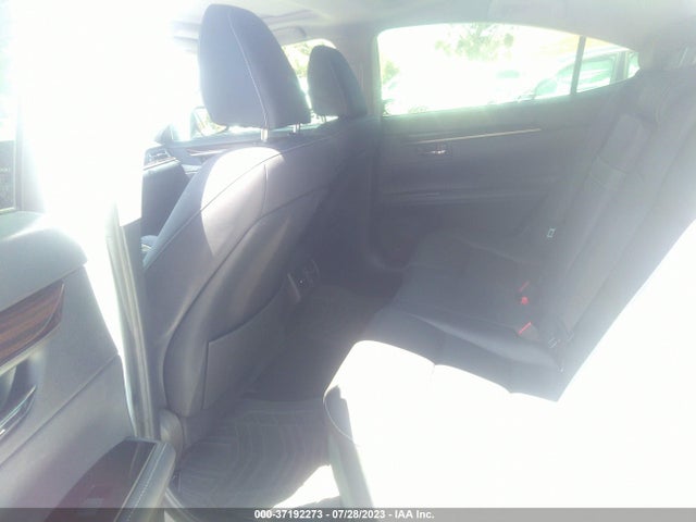 JTHBK1GG5G2246261 Lexus ES 350