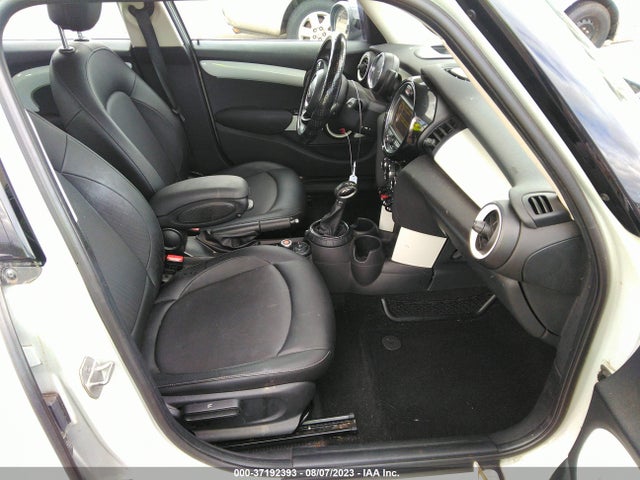 2016 Mini Hardtop, VIN: WMWXU1C59G2D12333