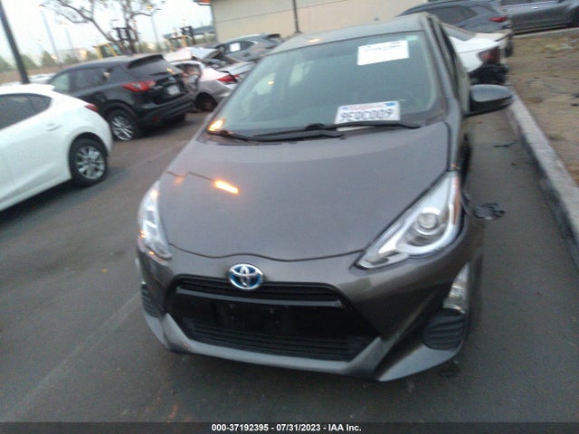 Toyota Prius C One/two/three/four 2016 JTDKDTB30G1138499 Image 12