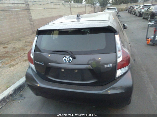Toyota Prius C One/two/three/four 2016 JTDKDTB30G1138499 Image 16