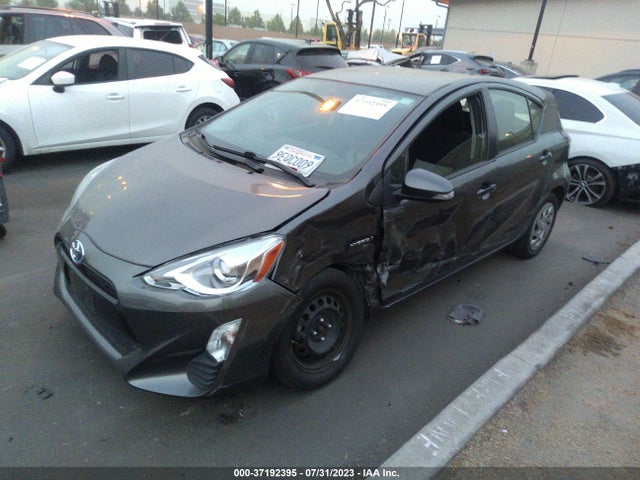 Toyota Prius C One/two/three/four 2016 JTDKDTB30G1138499 Image 2