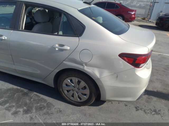 3KPA24AB9JE050815 KIA RIO S