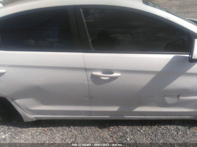 Hyundai ELANTRA SE 2019 5NPD74LF6KH421635 Image 5