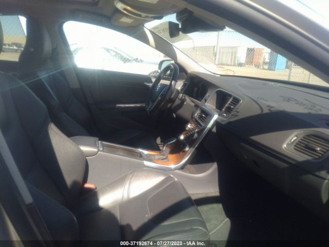 LYV402FK3GB102136 Volvo S60 Inscription T5 Drive-e Premier