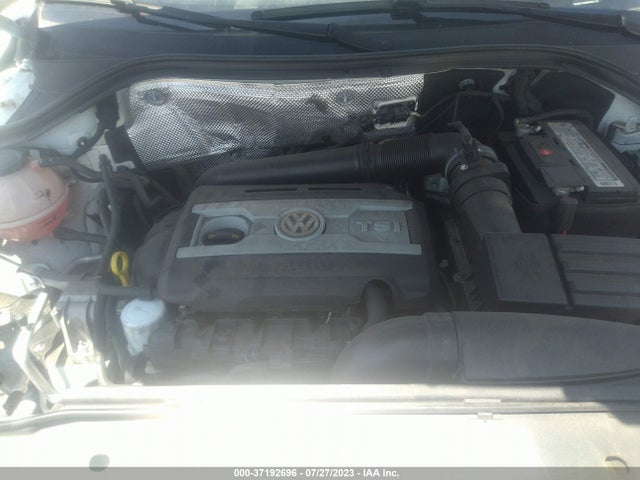 WVGAV7AX0HK052119 Volkswagen TIGUAN