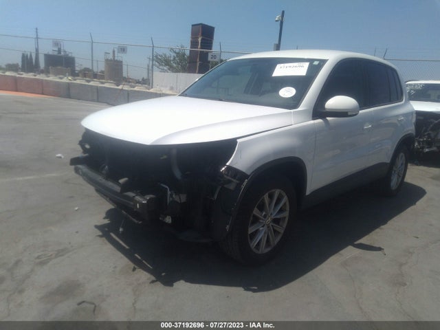 WVGAV7AX0HK052119 Volkswagen TIGUAN