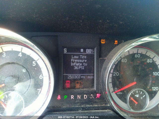2013 DODGE GRAND CARAVAN CREW VIN: 2C4RDGDG1DR740096