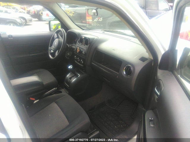1C4NJPBA7ED814342 Jeep Patriot Altitude