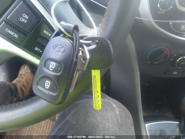 2012 HYUNDAI ACCENT SE VIN: KMHCU5AE4CU043158