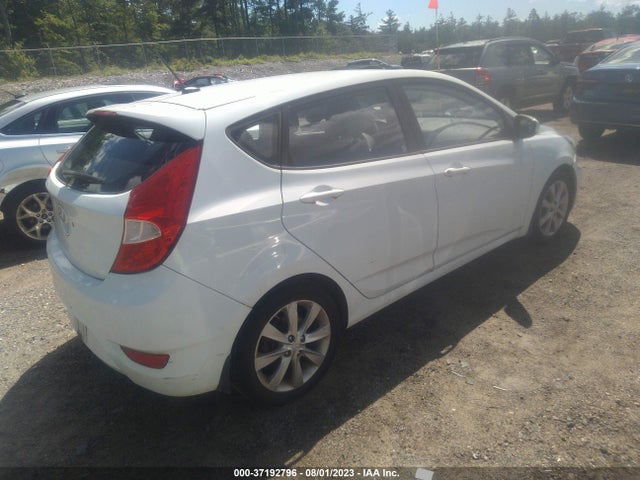 2012 HYUNDAI ACCENT SE VIN: KMHCU5AE4CU043158